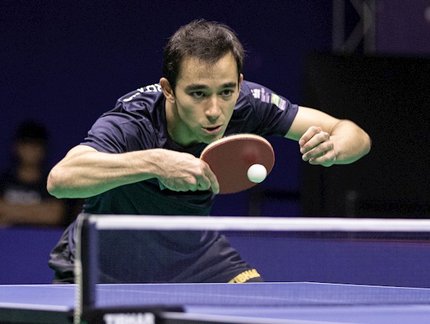 Hugo Calderano e Bruna Takahashi vencem na estreia e avançam às oitavas de final do WTT Champions