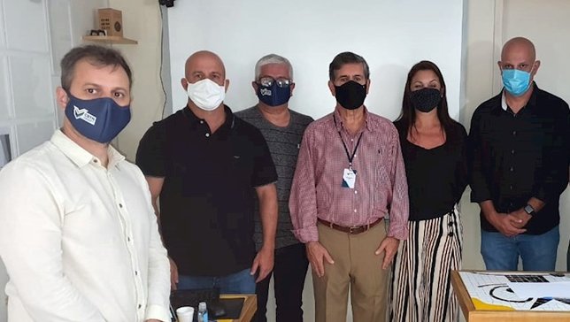 Diretoria eleita, com o presidente Alaor Azevedo (
