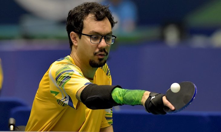 Guilherme Costa está entre os principais mesa-teni