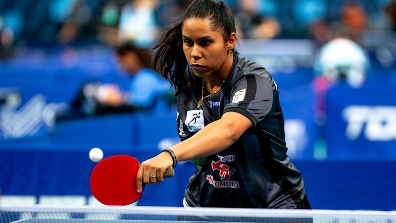 Aline Ferreira fez jogo seguro e conquistou o títu