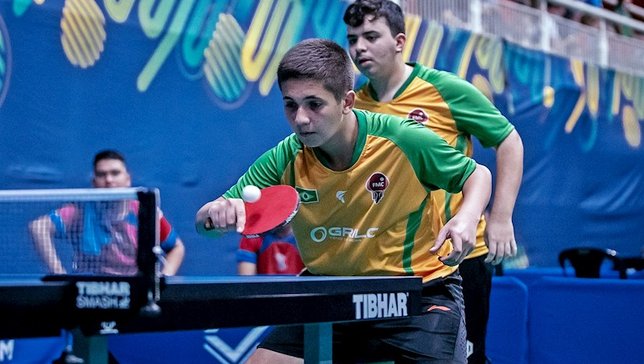 Atletas cearenses estão se destacando no tênis de 