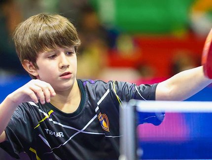 Após treino de alto nível em categoria acima, Flavio Coelho e Murilo Tassi estreiam no sub-11 do WTT Youth Contender