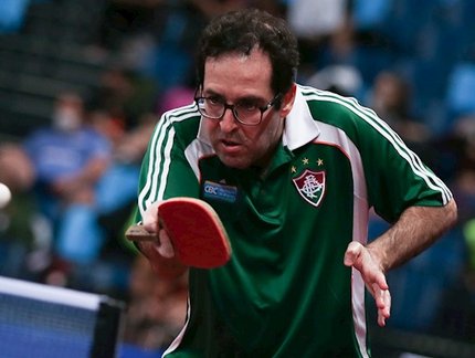 Atleta da casa, Claudio Beznos vai ao lugar mais alto do pódio no Veterano 5