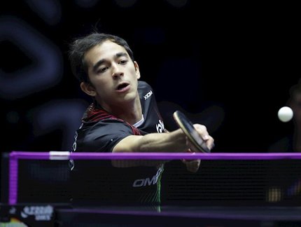 Hugo Calderano avança para as oitavas de final e dupla mista já está nas quartas do WTT Contender da Tunísia