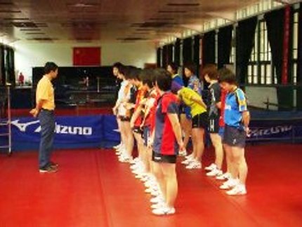 TÉCNICO COMENTA PASSAGEM DA SELEÇÃO BRASILEIRA POR GUANGSHOU
