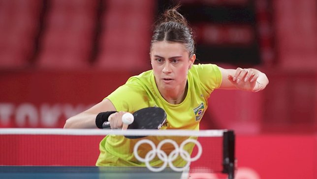 Bruna Takahashi está nas quartas do WTT Star Conte