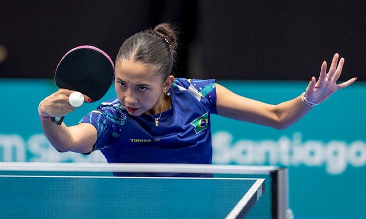 Giulia Takahashi venceu bem na estreia. Foto: Cris