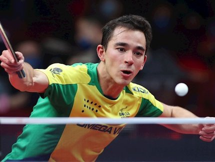 Hugo Calderano fica em quarto entre os cabeças de chave e enfrenta mais um chinês nas quartas do WTT de Macau