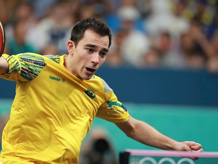 Hugo Calderano para nas oitavas de final do WTT Champions de Montpellier