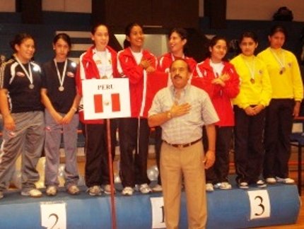 PÓDIO DUPLA INFANTIL FEMININA SUL AMERICANO