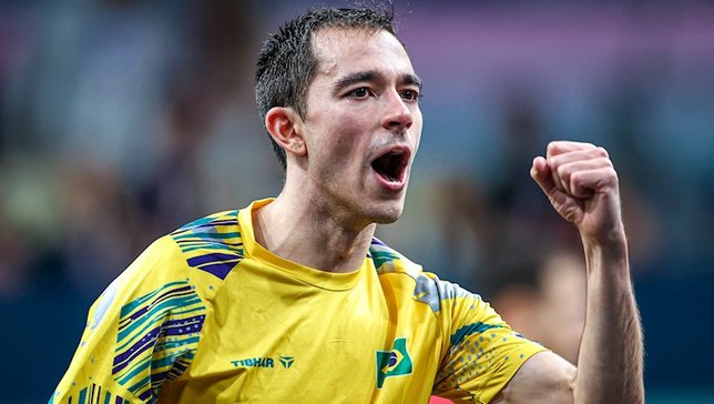 Hugo Calderano vence a segunda partida no Smash Ch