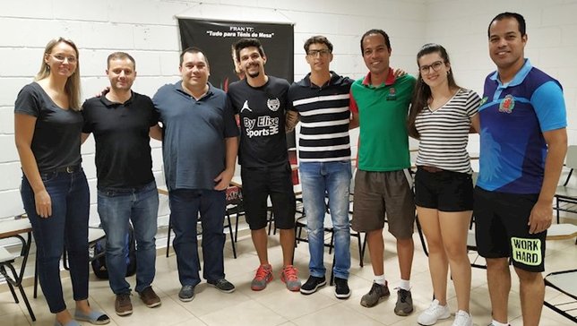 Reunião em Piracicaba teve a presença de mesa-teni