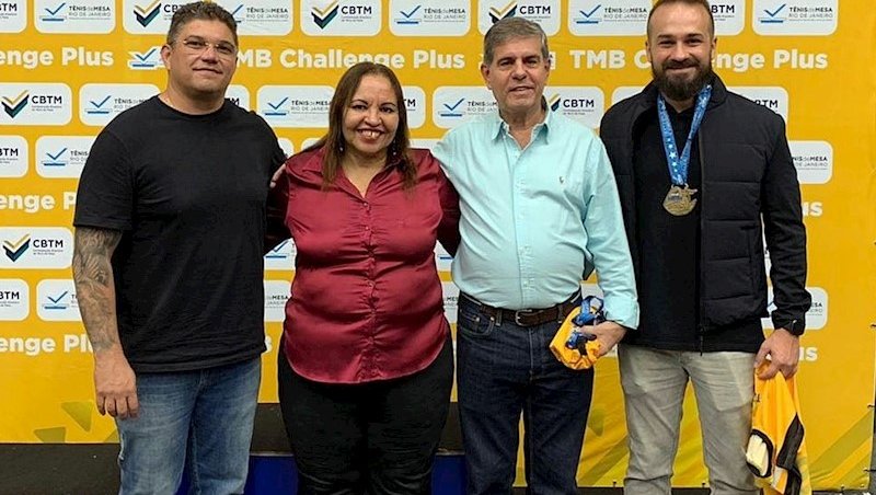 Alaor Azevedo, Rosiane Viana, o secretário de espo