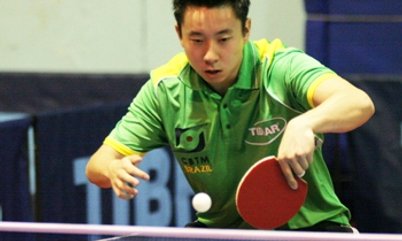 GUSTAVO TSUBOI VENCE SEUS DOIS JOGOS, MAS VILLENEUVE EMPATA