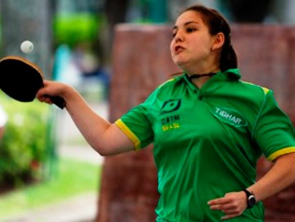 MARIANY CONTRA TERCEIRA CABEÇA DE CHAVE