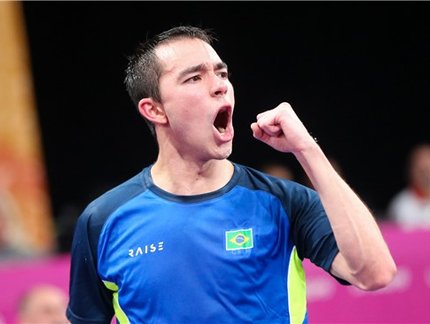 Calderano vence duelo brasileiro contra Tsuboi e está nas oitavas de final do Aberto da República Tcheca