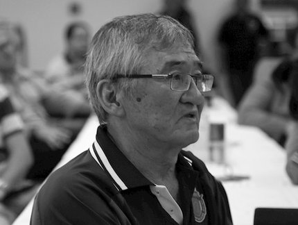 Marcos Yamada homenageia o grande técnico Maurício Kobayashi