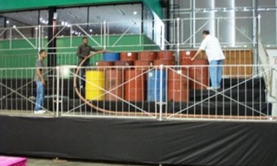 ARQUIBANCADAS PASSAM POR TESTE ESTRUTURAL