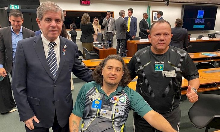 Alaor Azevedo ao lado de Aloísio Lima e Marildo No