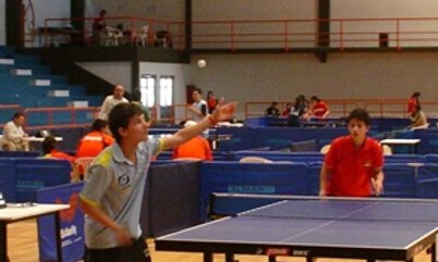 ERIC MARCA O PRIMEIRO PONTO CONTRA EL SALVADOR