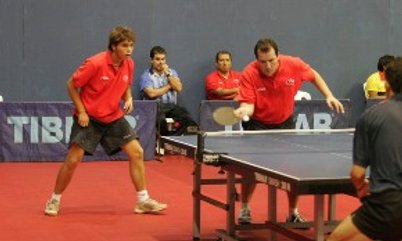 CHILE VENCE DUAS NO PRIMEIRO DIA