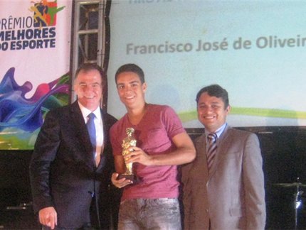 Leandro Rossini é o melhor atleta de Tênis de Mesa da temporada capixaba