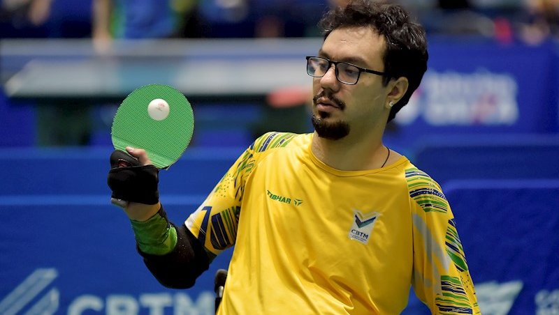 Guilherme Costa está a um jogo de garantir medalha