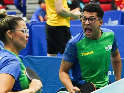 Thais Severo e Cadu Moraes são campeões da Classe XD10 no Aberto Paralímpico ITTF Fa40