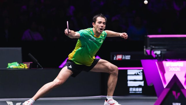 Hugo Calderano vence Tomislav Pucar e avança às quartas de final do WTT Champions Chongqing