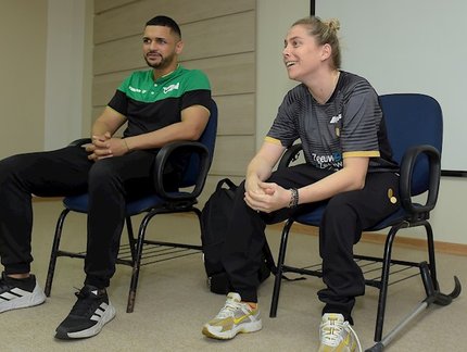 Tetracampeã paralímpica, Kelly van Zon compartilha experiências com atletas e fãs em Blumenau