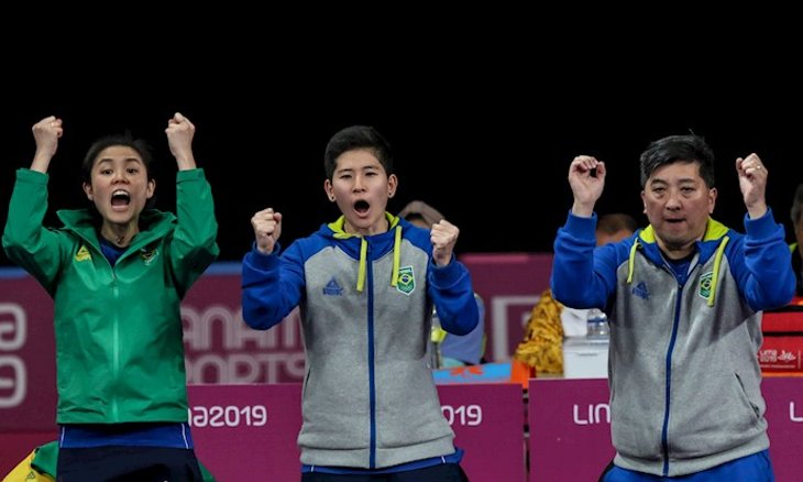 Da esquerda para a direita: Jessica Yamada, Caroli