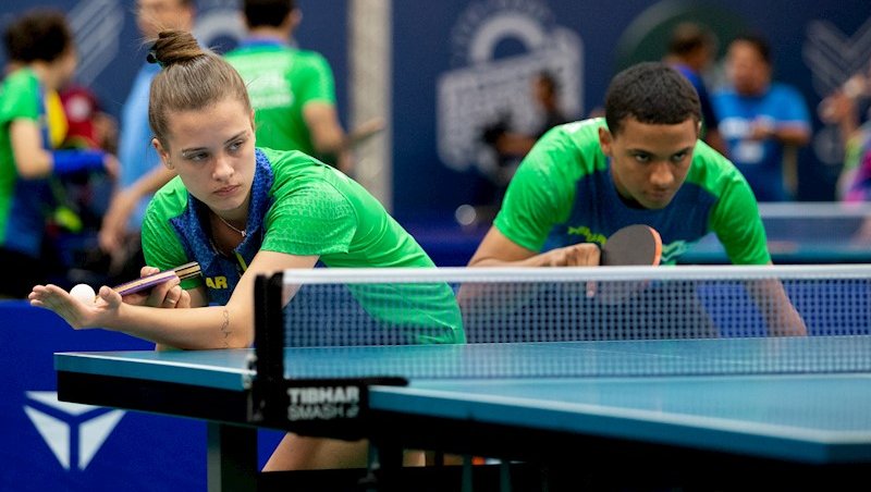 Allana Maschio e Gabriel Antunes venceram na class
