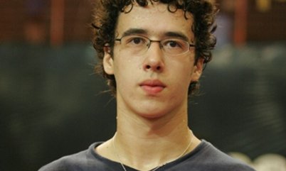 JOSÉ BARBOSA VENCE GUSTAVO GÓES E ESTÁ NA SEMIFINAL