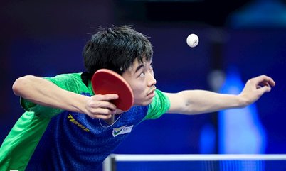 Giulia Takahashi, Henrique Noguti e Laura Watanabe avançam às oitavas de final do WTT Contender Lima
