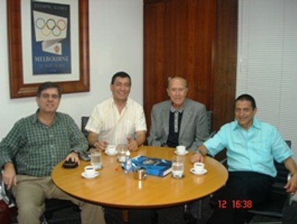 PRESIDENTE DA ULTM VISITA SEDE DO COB