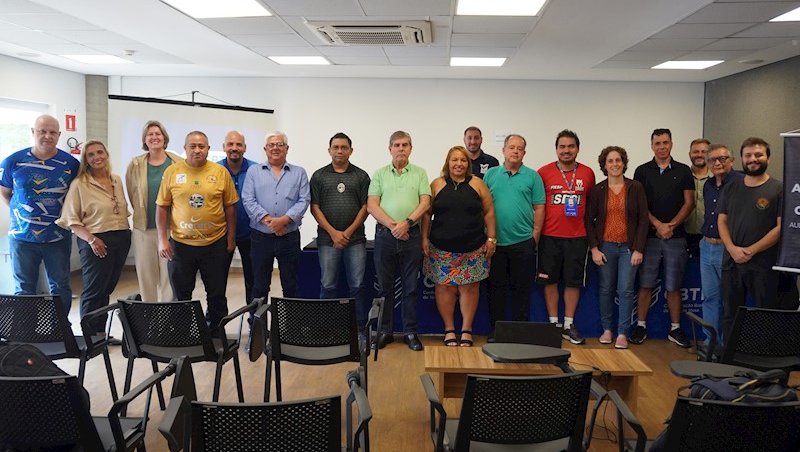 Dirigentes reunidos para a Assembleia Geral Ordiná