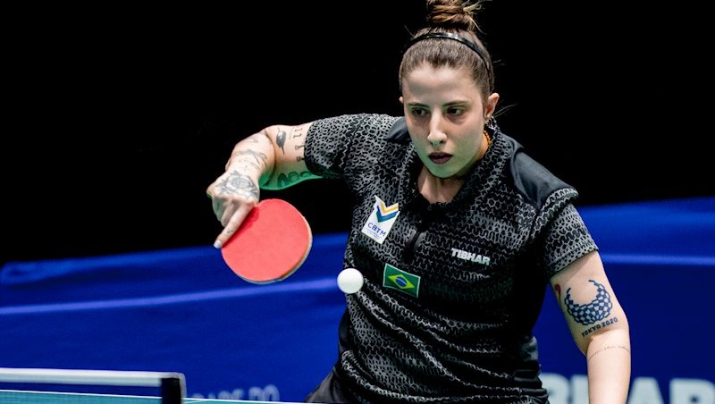 Jennyfer Parinos será a primeira brasileira a ir à