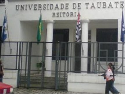 SEMANA DE ESPORTES INTEGRA ESTUDANTES DA UNITAU