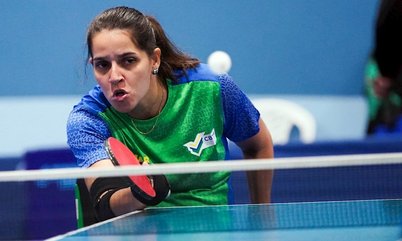 Destaque do tênis de mesa paralímpico brasileiro, Cátia Oliveira trabalha com empenho para realizar seu sonho: ser campeã do mundo