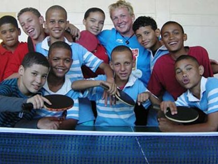 Brasileiros colaboram no Programa de Desenvolvimento e Educação da ITTF