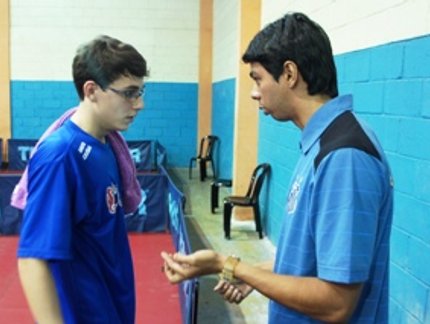 ADC ESTRELA/SANTOS É UMA DAS FORÇAS DA COMPETIÇÃO