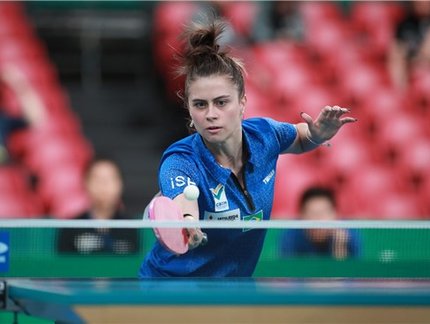 Bruna Takahashi é a primeira mesa-tenista brasileira a atingir o Top 50 no ranking mundial