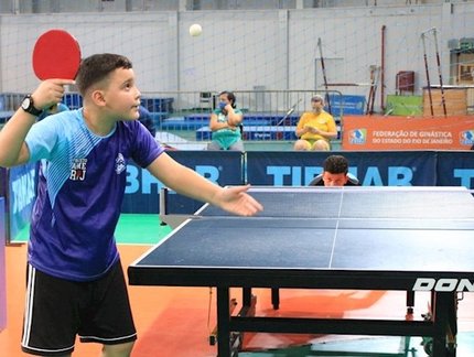 Na bucólica Miguel Pereira, Adle Clavelo chama a atenção por sua performance