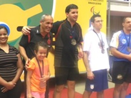 VÍDEO: CALDEIRA DÁ O TROCO E FICA COM OURO NA CLASSE 10