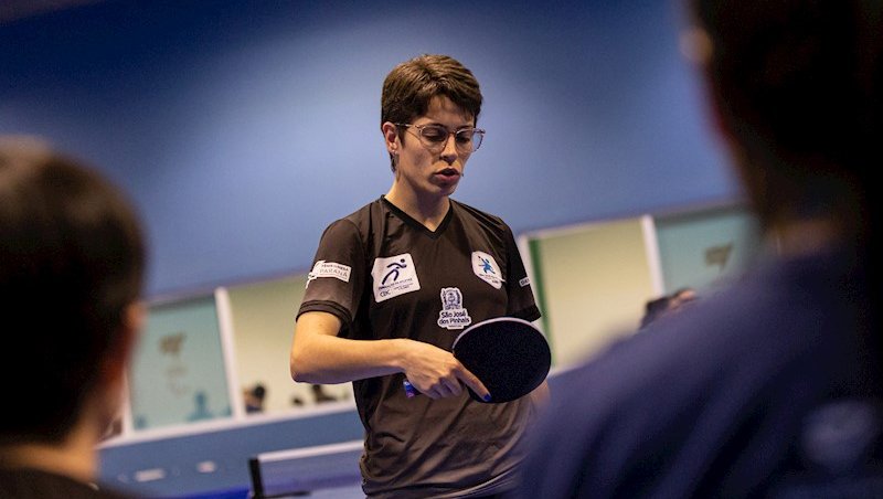 A paranaense Emanuele Dreveck assume o comando de 