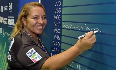 Rosiane Viana conquista o titulo da categoria veterano 55 do TMB Platinum - Ciclo I