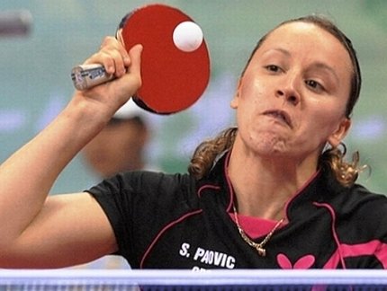 Paovic, ex-atleta Olímpica, é ouro na estreia em torneio Paralímpico