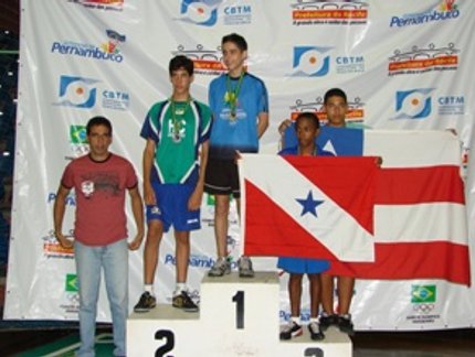 MURILO RODRIGUES VENCE LUCAS PAULINO E LEVA O OURO