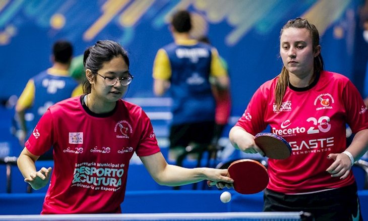 Melissa Arakaki e Maria Comin subiram ao degrau ma