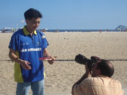 HOYAMA CUMPRE COMPROMISSO COM IMPRENSA CARIOCA